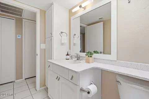 Bath - 1320 E Marny Rd, Tempe, AZ 85288 photo 6 of 6