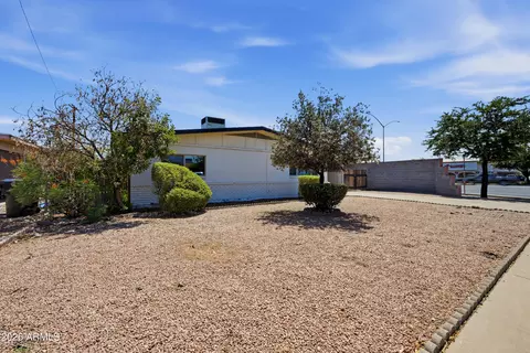 Exterior - 2011 E Bramble Ave, Mesa, AZ 85204 photo 1 of 5