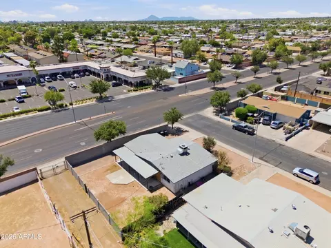 View/Area - 2011 E Bramble Ave, Mesa, AZ 85204 photo 4 of 5