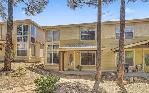 1322 E Hatcher Dr, Flagstaff, AZ 86001