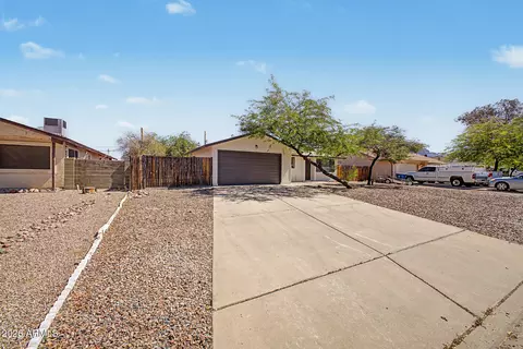 562 E Hondo Ave, Apache Junction, AZ 85119 photo 3