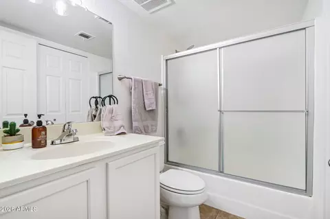 Bath - 1720 E Thunderbird Rd #1086, Phoenix, AZ 85022 photo 1 of 3
