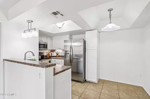 Kitchen - 1720 E Thunderbird Rd #1086, Phoenix, AZ 85022 photo 2 of 4