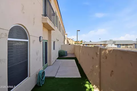 Exterior - 5015 E Cheyenne Dr #17, Phoenix, AZ 85044 photo 3 of 3