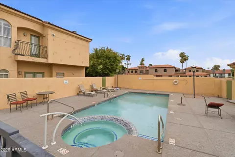 Exterior - 5015 E Cheyenne Dr #17, Phoenix, AZ 85044 photo 3 of 5