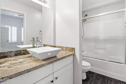 Bath - 5015 E Cheyenne Dr #17, Phoenix, AZ 85044 photo 2 of 6