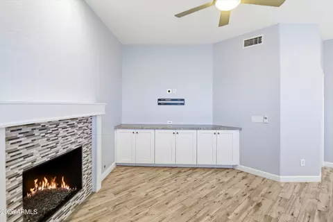 Living - 5015 E Cheyenne Dr #17, Phoenix, AZ 85044 photo 4 of 6