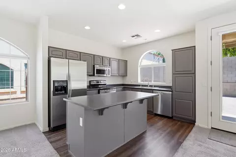 Kitchen - 1835 E Dunbar Dr, Phoenix, AZ 85042 photo 2 of 3