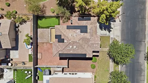 View/Area - 1835 E Dunbar Dr, Phoenix, AZ 85042 photo 1 of 6