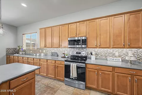 Kitchen - 3104 E Muirfield St, Gilbert, AZ 85298 photo 3 of 5