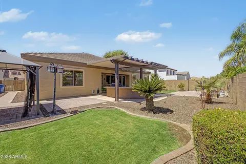 Exterior - 3104 E Muirfield St, Gilbert, AZ 85298 photo 7 of 18