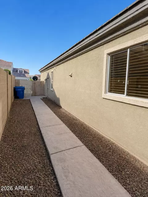 Exterior - 3104 E Muirfield St, Gilbert, AZ 85298 photo 11 of 18