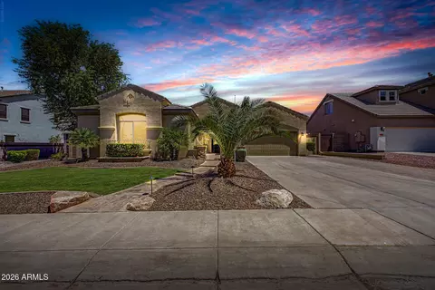 Exterior - 3104 E Muirfield St, Gilbert, AZ 85298 photo 9 of 18