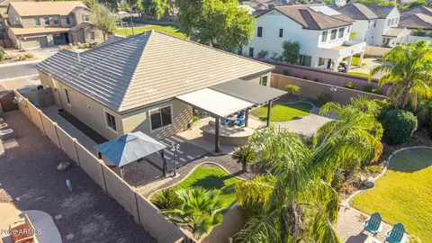 Exterior - 3104 E Muirfield St, Gilbert, AZ 85298 photo 10 of 18