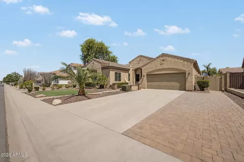 Exterior - 3104 E Muirfield St, Gilbert, AZ 85298 photo 3 of 18