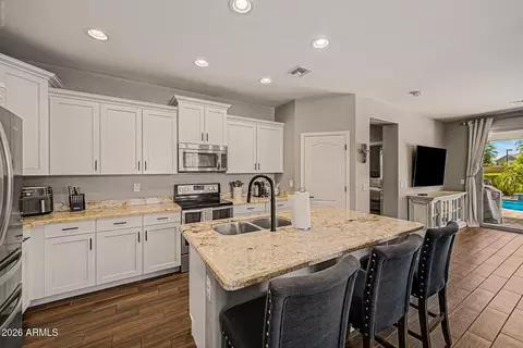 Kitchen - 3032 E Russell St, Mesa, AZ 85213 photo 3 of 4