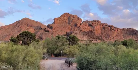 4800 E Valley Vista Ln, Paradise Valley, AZ 85253