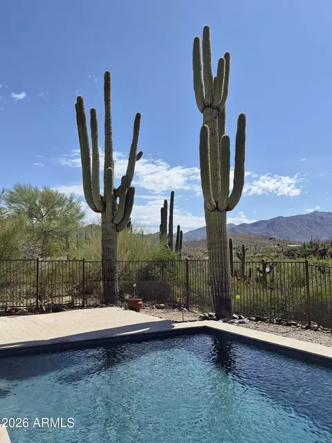 41455 N Ironwood Blf, Cave Creek, AZ 85331
