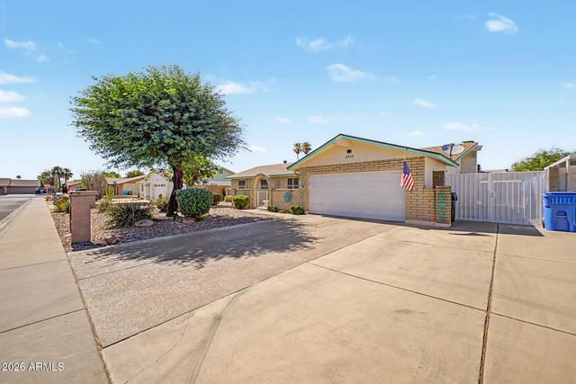 3822 W Helena Dr, Glendale, AZ 85308
