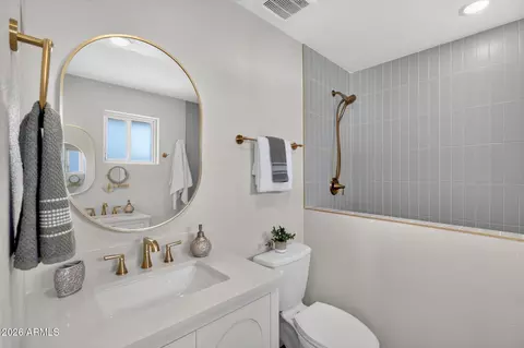 Bath - 2046 E Harvard Dr, Tempe, AZ 85283 photo 4 of 5