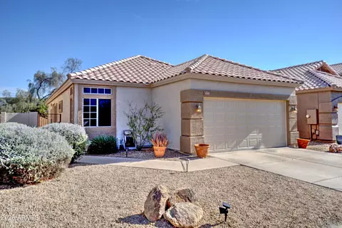 4329 E South Fork Dr, Phoenix, AZ 85044