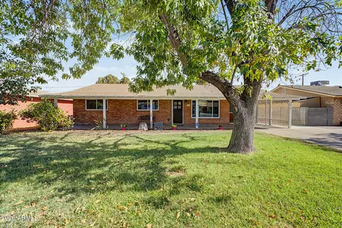 3915 W Berridge Ln, Phoenix, AZ 85019