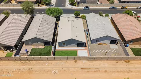 View/Area - 2437 S 73rd Dr, Phoenix, AZ 85043 photo 1 of 2