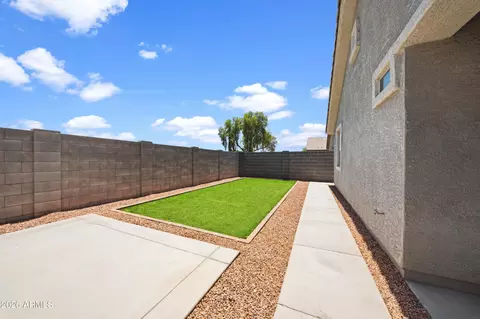 Exterior - 2437 S 73rd Dr, Phoenix, AZ 85043 photo 2 of 3