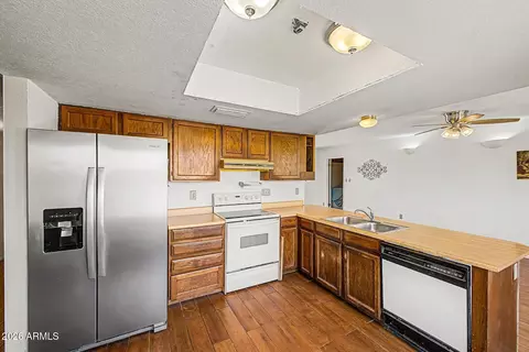 Kitchen - 3316 E Florian Ave, Mesa, AZ 85204 photo 1 of 2