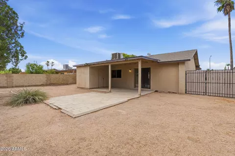 Exterior - 2302 E Waltann Ln, Phoenix, AZ 85022 photo 8 of 8