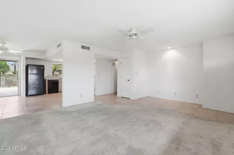 Living - 2302 E Waltann Ln, Phoenix, AZ 85022 photo 1 of 2