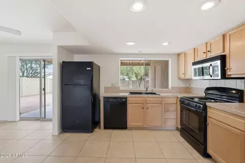 Kitchen - 2302 E Waltann Ln, Phoenix, AZ 85022 photo 1 of 3