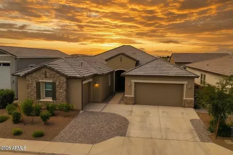 3228 E Saddletree Way, San Tan Valley, AZ 85140