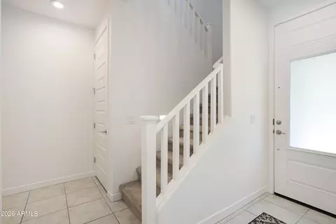 Entry Way - 9836 E Wavelength Ave, Mesa, AZ 85212 photo 2 of 2
