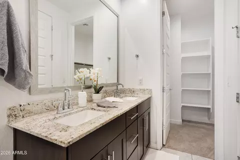 Bath - 9836 E Wavelength Ave, Mesa, AZ 85212 photo 2 of 4