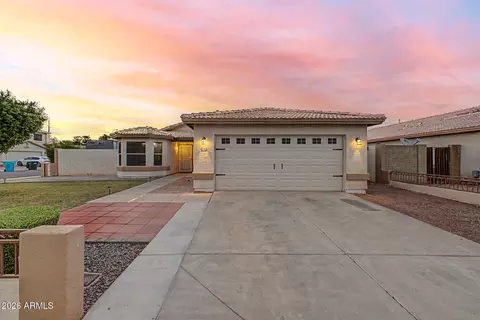 9050 W Monte Vista Rd, Phoenix, AZ 85037