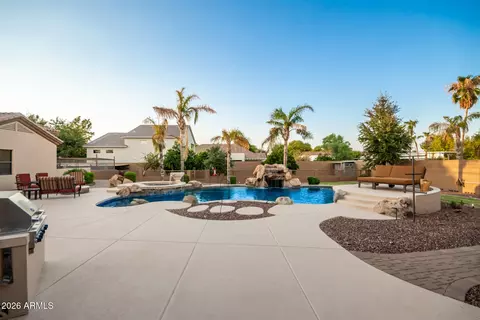 Exterior - 2744 E Country Shadows Ct, Gilbert, AZ 85298 photo 8 of 18