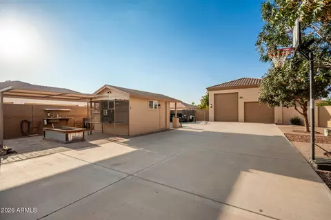 Exterior - 2744 E Country Shadows Ct, Gilbert, AZ 85298 photo 17 of 18