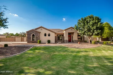 Exterior - 2744 E Country Shadows Ct, Gilbert, AZ 85298 photo 2 of 18