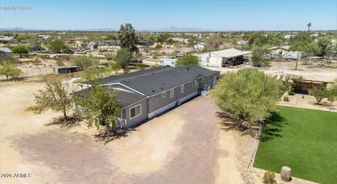 15801 W Hopi Dr, Casa Grande, AZ 85122