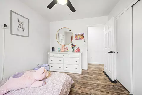 Bedroom - 822 E Monona Dr, Phoenix, AZ 85024 photo 4 of 7