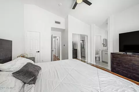 Bedroom - 822 E Monona Dr, Phoenix, AZ 85024 photo 2 of 7