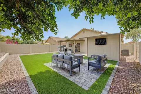 Exterior - 822 E Monona Dr, Phoenix, AZ 85024 photo 3 of 9