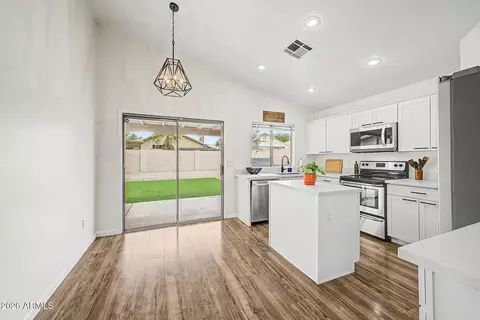 Kitchen - 822 E Monona Dr, Phoenix, AZ 85024 photo 2 of 4