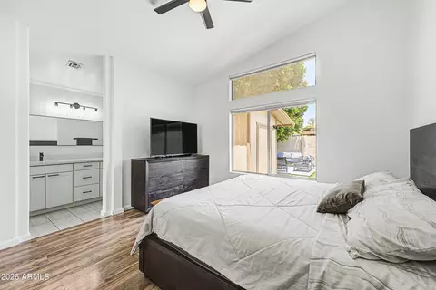 Bedroom - 822 E Monona Dr, Phoenix, AZ 85024 photo 3 of 7