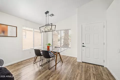 Dining - 822 E Monona Dr, Phoenix, AZ 85024 photo 1 of 3