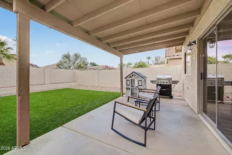 Exterior - 822 E Monona Dr, Phoenix, AZ 85024 photo 7 of 9