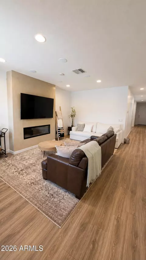 6924 W Beth Dr, Laveen, AZ 85339