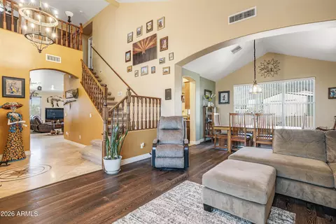 Entry Way - 83 S Geronimo Rd, Apache Junction, AZ 85119 photo 3 of 10