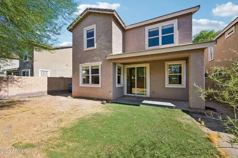Exterior - 2330 E Pecan Rd, Phoenix, AZ 85040 photo 4 of 6